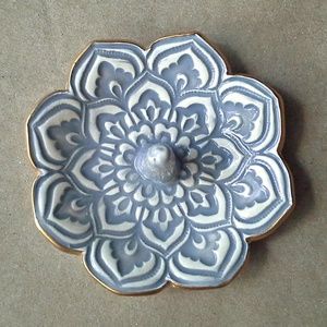 Gray Lotus Ceramic Ring Holder / Ring Bowl